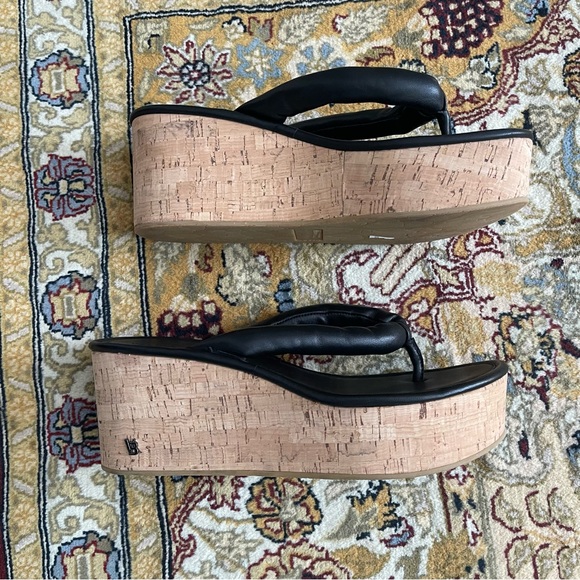 Veronica Beard Flip Flop Wedge - Picture 9 of 11